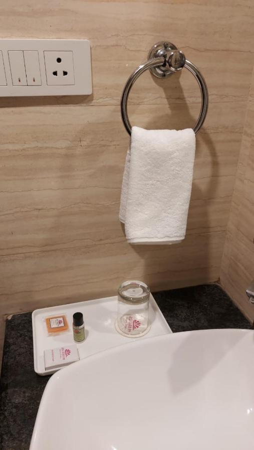 Hotel Casaya Inn Chinhat Zewnętrze zdjęcie