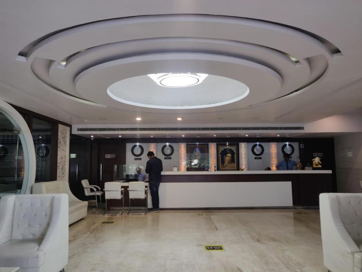 Hotel Casaya Inn Chinhat Zewnętrze zdjęcie