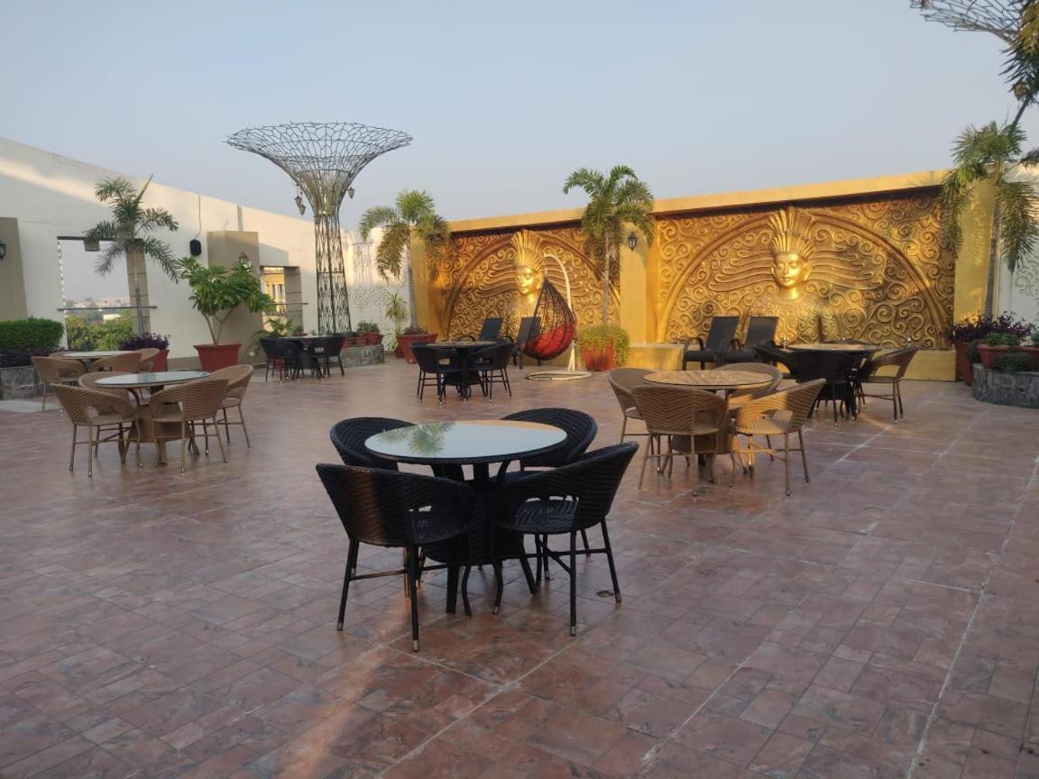 Hotel Casaya Inn Chinhat Zewnętrze zdjęcie