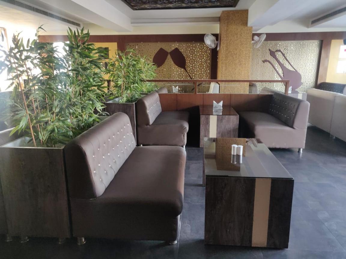Hotel Casaya Inn Chinhat Zewnętrze zdjęcie