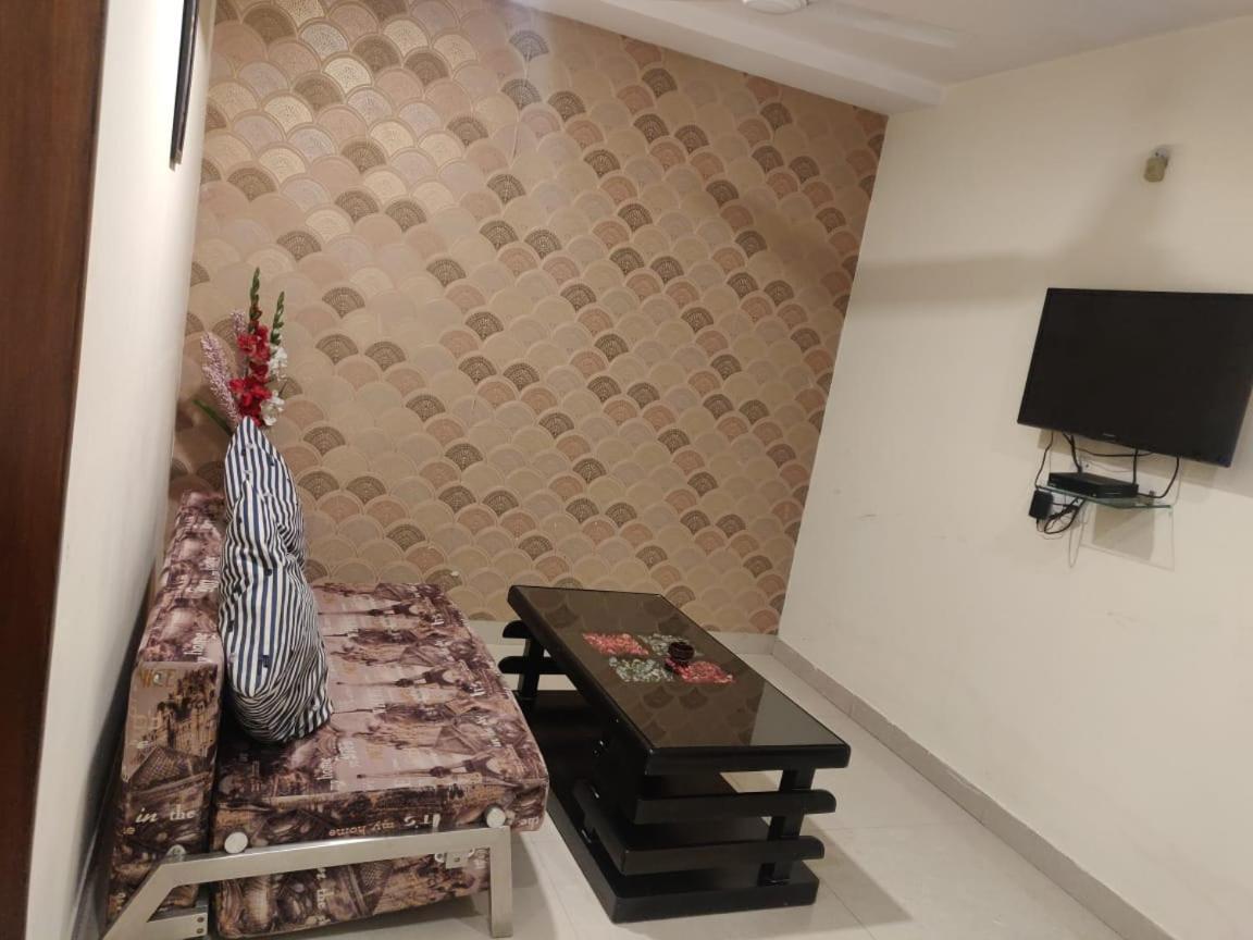 Hotel Casaya Inn Chinhat Zewnętrze zdjęcie
