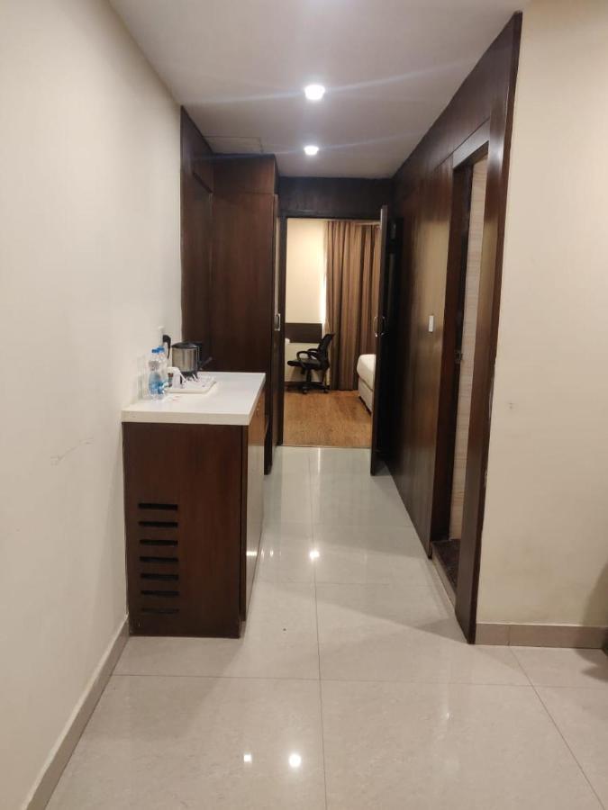 Hotel Casaya Inn Chinhat Zewnętrze zdjęcie