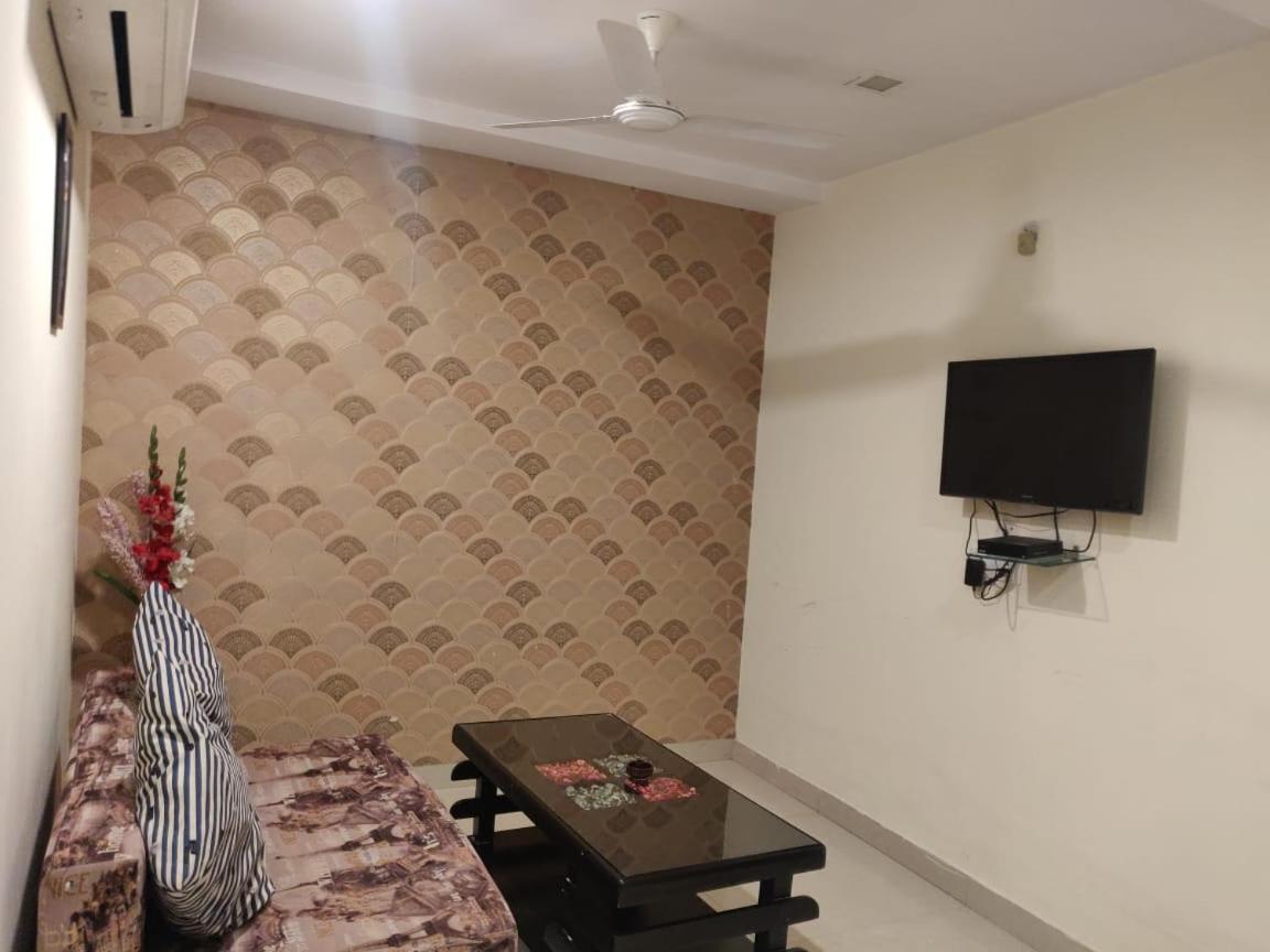 Hotel Casaya Inn Chinhat Zewnętrze zdjęcie
