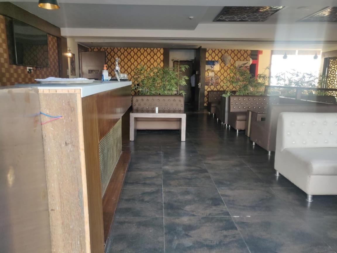Hotel Casaya Inn Chinhat Zewnętrze zdjęcie