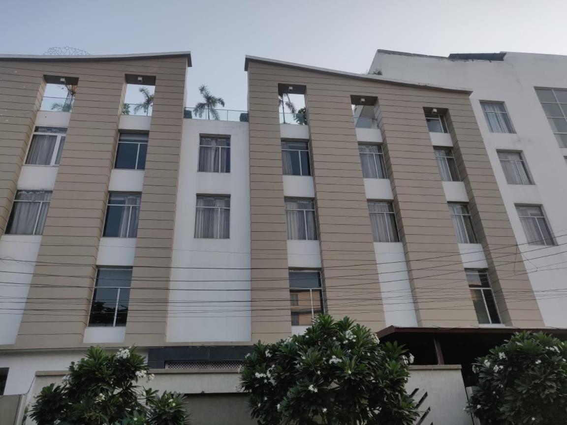 Hotel Casaya Inn Chinhat Zewnętrze zdjęcie