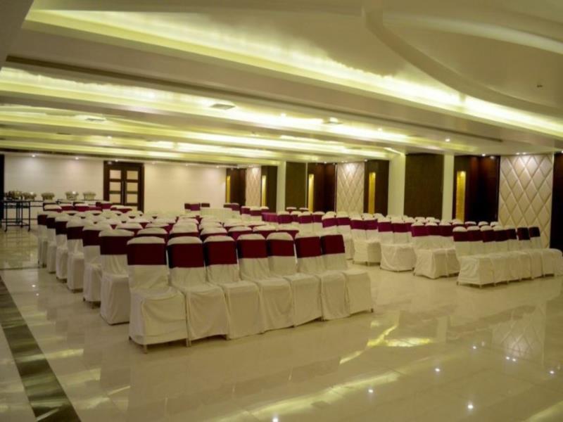 Hotel Casaya Inn Chinhat Zewnętrze zdjęcie