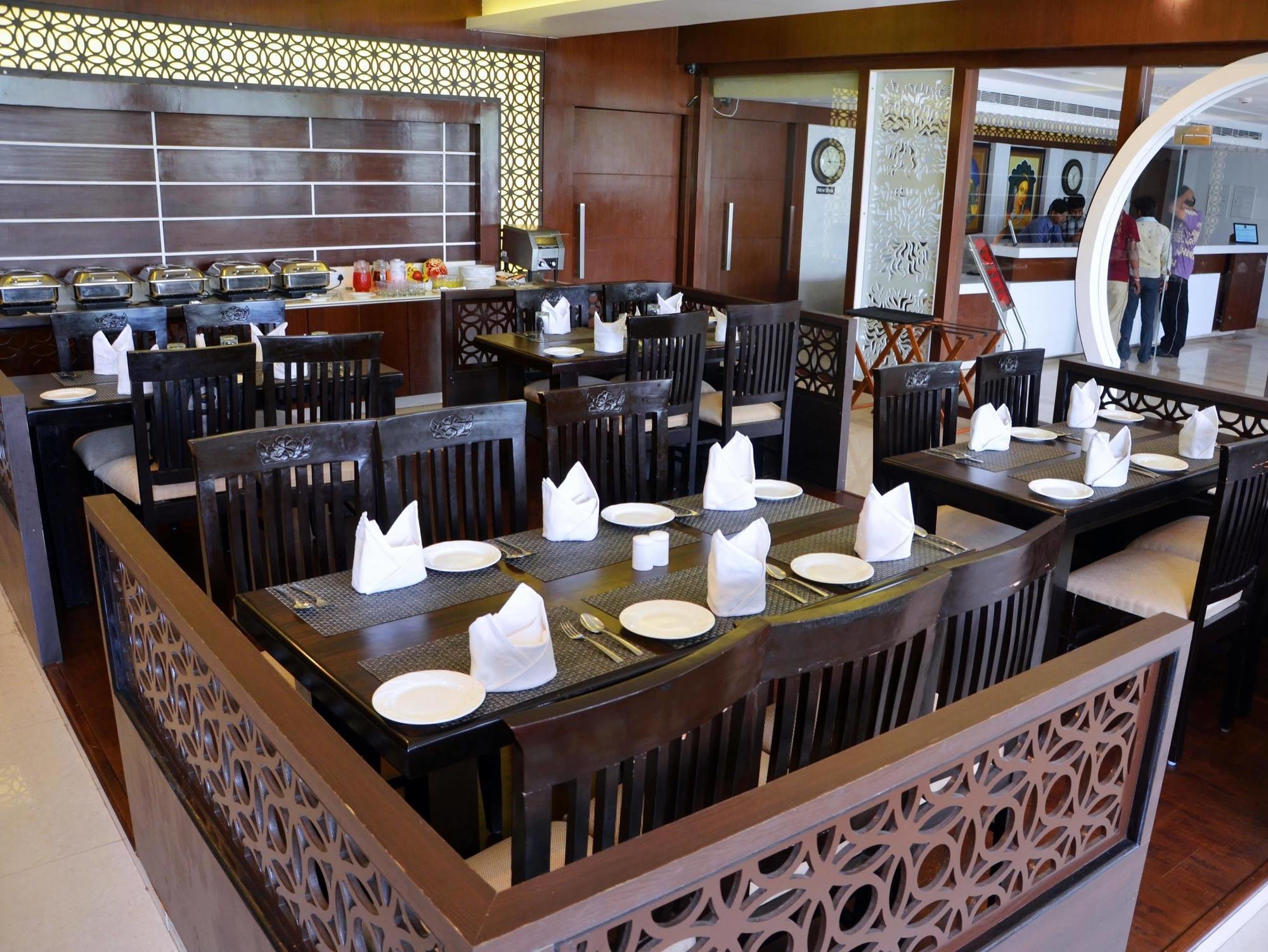 Hotel Casaya Inn Chinhat Zewnętrze zdjęcie