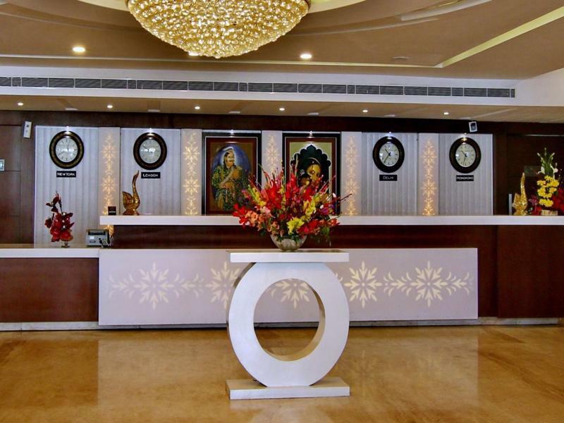 Hotel Casaya Inn Chinhat Zewnętrze zdjęcie
